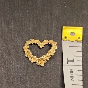 Beautiful floral heart pendant